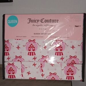 Juicy Couture Christmas Queen Size Sheet Set.